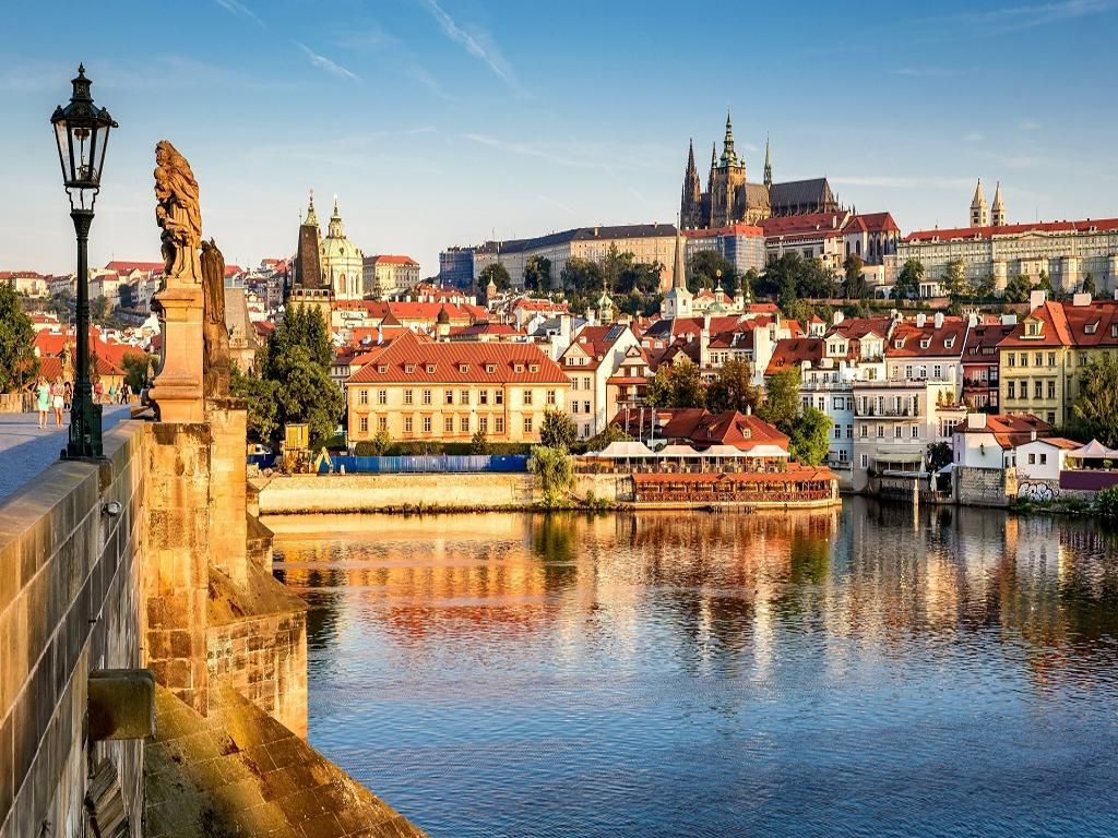 Visita guiada a pie + Castillo de Praga