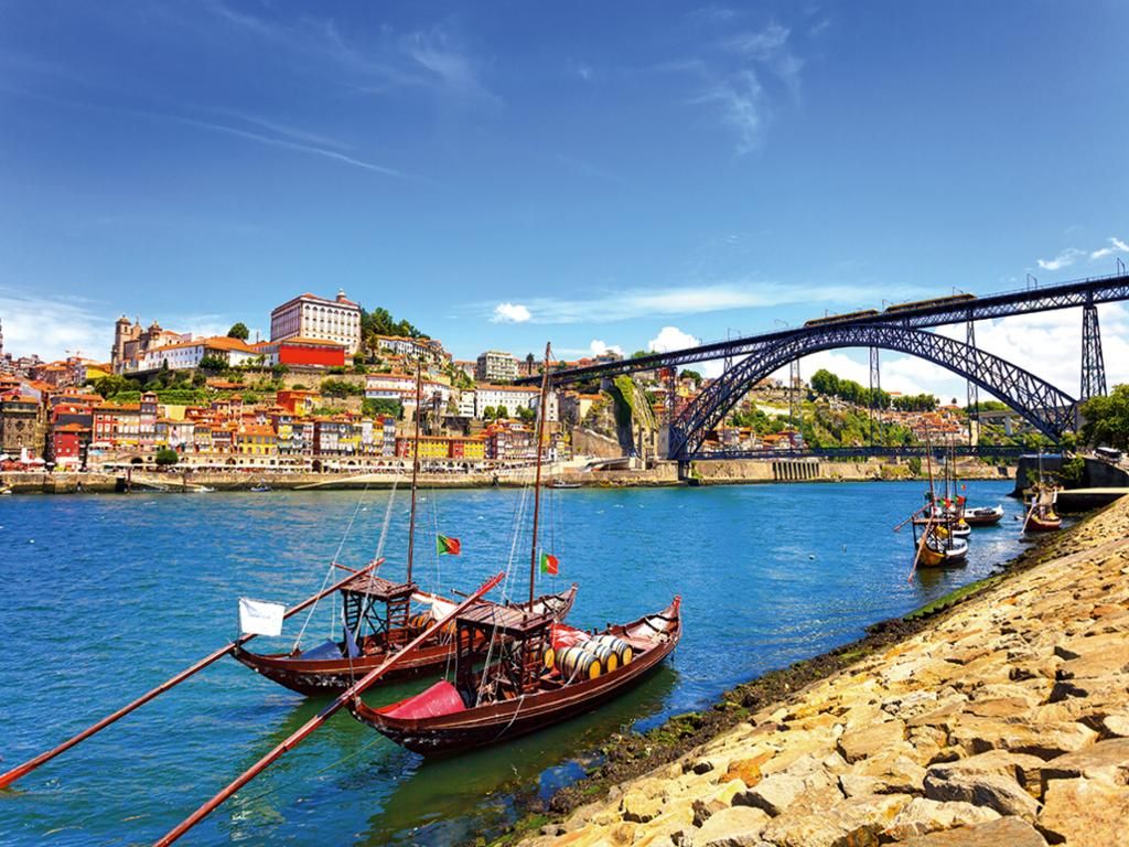 Porto City Tour with 6 Bridges Cruise
