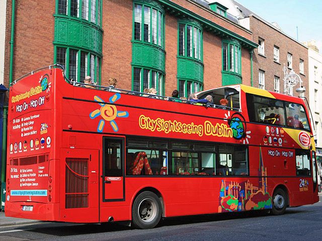 City Sightseeing Dublín - Tour en autobús turístico o crucero fluvial